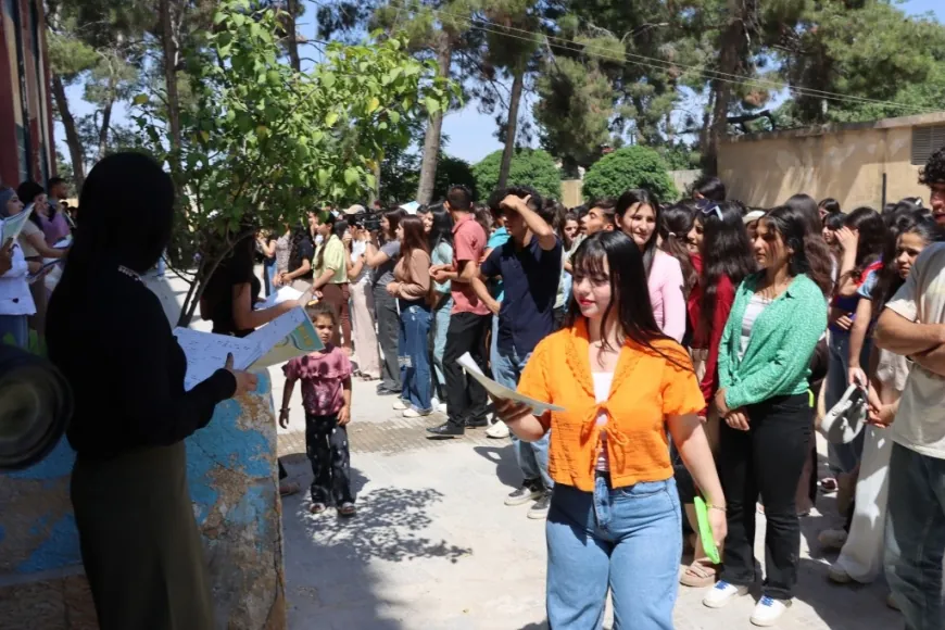 Li Kobanê bawername li xwendekaran hatin belavkirin