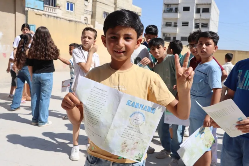 Li Kobanê bawername li xwendekaran hatin belavkirin