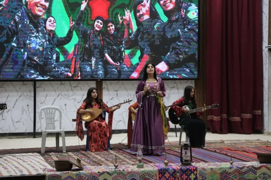 Li Kobanê konsera ji bo piştgiriya YPJ‘ê