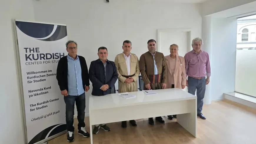 Zanîngeha Kobanê û Navenda Kurdî ya Lêkolînan peymana hevkariyê îmze kirin