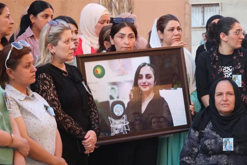 Şênî û endamên saziyên Dirbêsiyê sersaxî da malbata Dua Silo