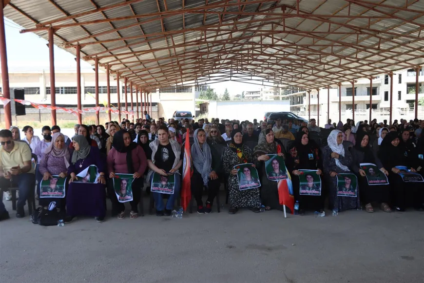 Bi sedan kesî sersaxî da malbatên 3 şehîdan