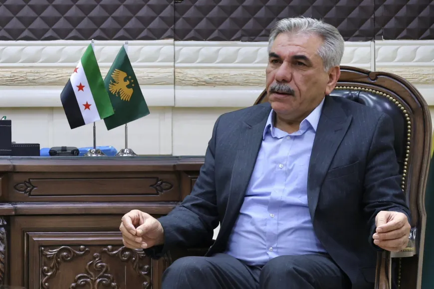 Parêzgarê Hesekê bi Yekitiya Sendîkayên Karkeran a Sûriyeyê re civiya