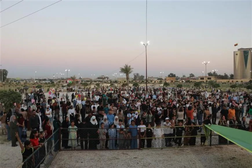 Li Hesekê mîtîngek girseyî ji bo piştgiriya YPJ`ê hate lidarxistin