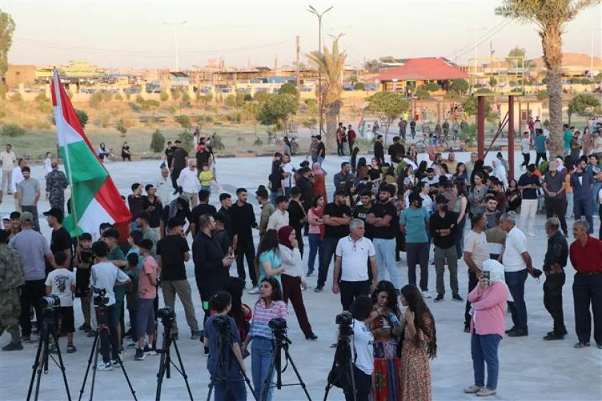 Li Hesekê mîtîngek girseyî ji bo piştgiriya YPJ`ê hate lidarxistin