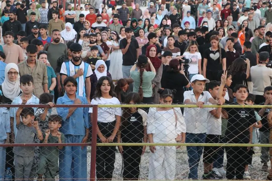 Li Hesekê mîtîngek girseyî ji bo piştgiriya YPJ`ê hate lidarxistin