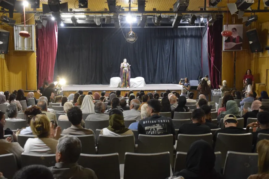 Bi hunerê rêwîtiya şervanên YPJ`ê hat vegotin