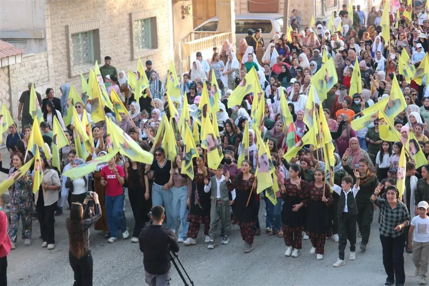 Xelkê 6 bajarên Cizîrê daxwaza azadiya Rêber Apo kir