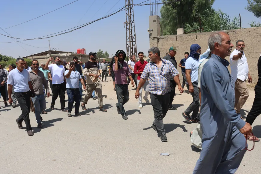 Ajokarên li Qamişloyê li dijî bilindkirina buhayê benzînê nerazîbûn nîşan dan
