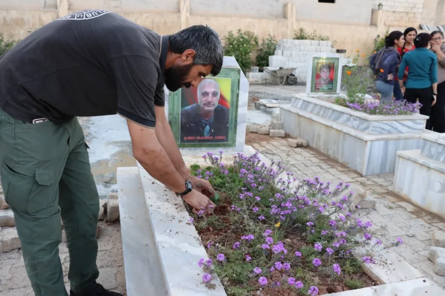 Şehîdên Komkujiyên Helincê û Kobanê hatin bibîranîn