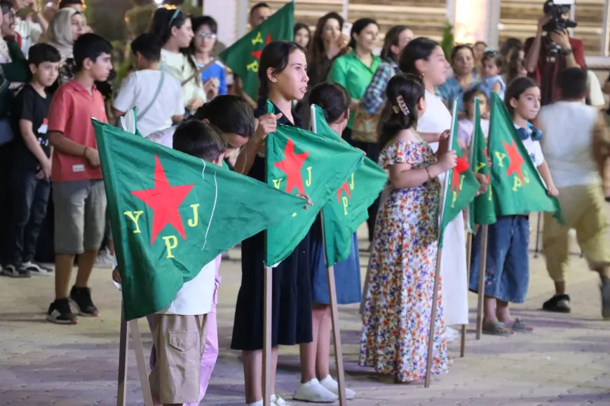 Li Qamişloyê konserta piştgiriya YPJˊê