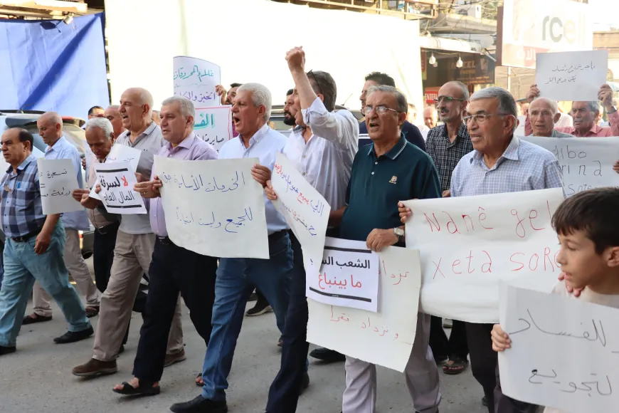 Xelkê Qamişloyê li dijî bilindbûna bihayan û nebaşiya xizmetan derket