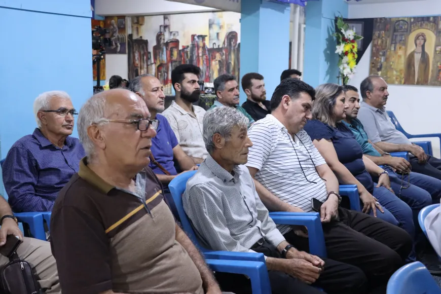 Li Qamişloyê semînera "Taybetmendiya Kurdî di navbera têgeh û pêkanînê de"