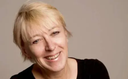 Xelatgira Aştiyê ya Nobelê Jody Williams nameyeke piştevaniyê ji Rêber Apo re şand