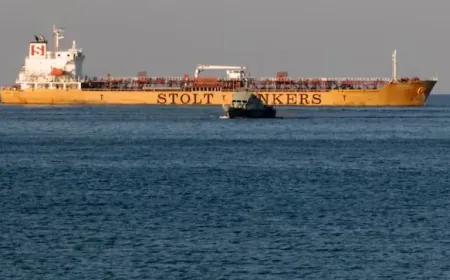 Li peravên Omanê teqînek li ser tankera petrolê pêk hat