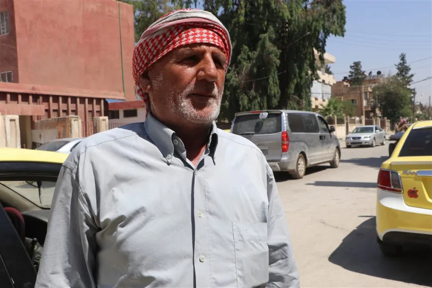 Ajokerên taksî bi rêya bernameya `El Mustefîd` benzînê digirin