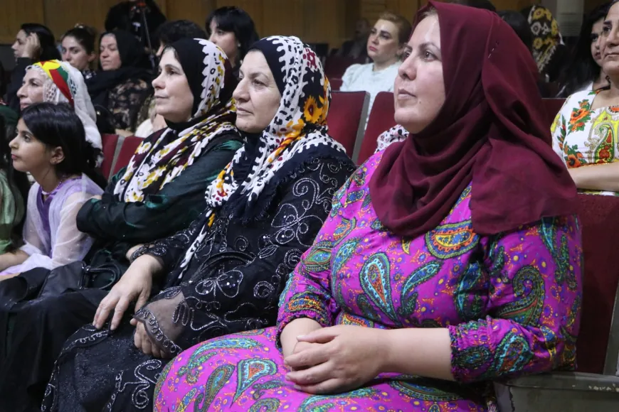 Bi şevbuhêreke hunerî şehîd Zîlan bi bîr anî