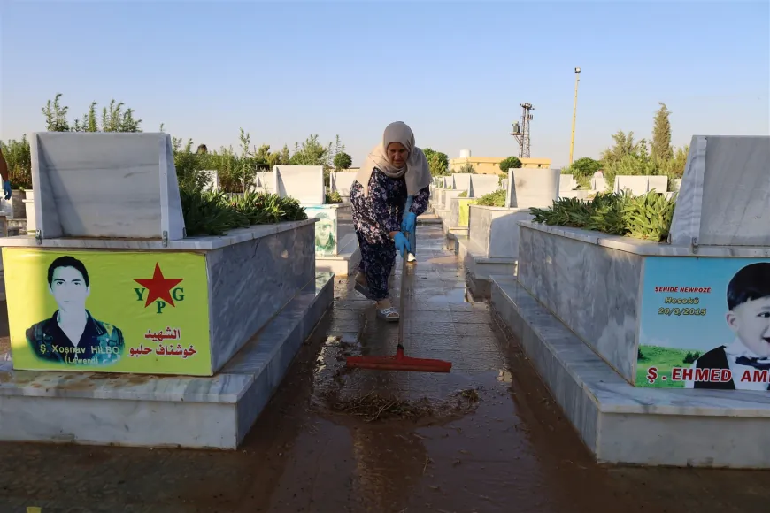 Bi çalakiyeke hevbeş Mezargeha Şehîd Dijwar li Hesekê hat paqijkirin