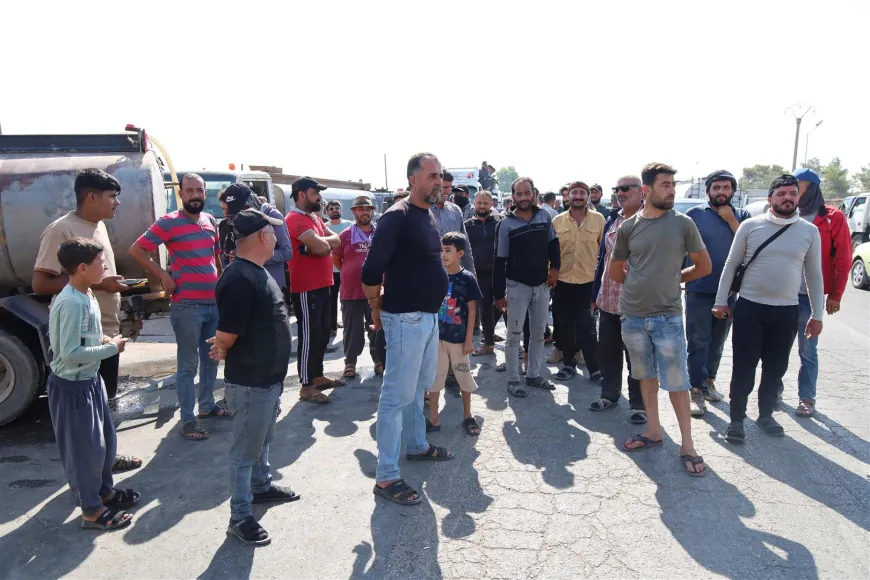Li bajarê Hesekê xwediyên tankên avê rabûn xwepêşandanê