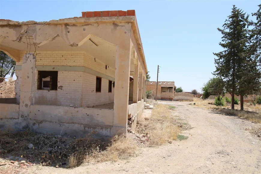 Tevî wêraniyê jî şêniyên gundên Zirgan û Til Temirê vedigerin