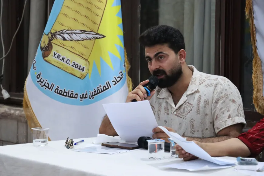 Li Qamişlo rewşa helbesta Kurdî mijara panelê bû