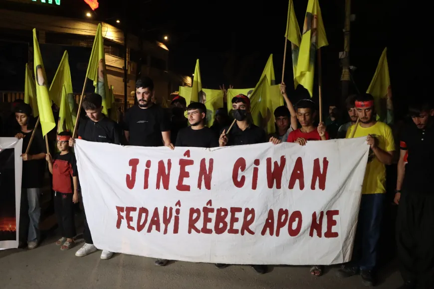 Bi meşeke meşaleyî banga azadiya fîzîkî ya Rêber Abdullah Ocalan kir