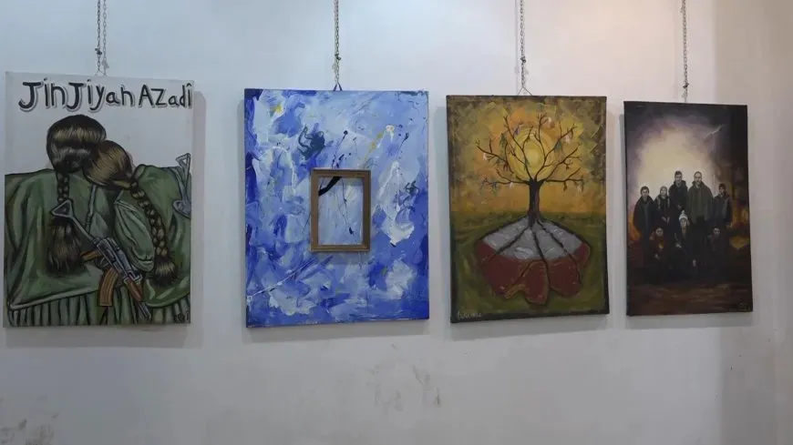 Di şoreşa Rojava de rêwîtiya hunerê ya jinan