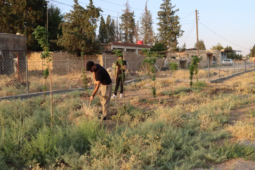 Şêniyên gundê Digirê yê Tirbesiyê li gundê xwe stadyuma werzîşê çêkir