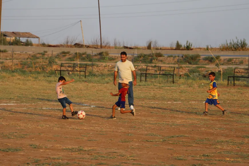 Şêniyên gundê Digirê yê Tirbesiyê li gundê xwe stadyuma werzîşê çêkir