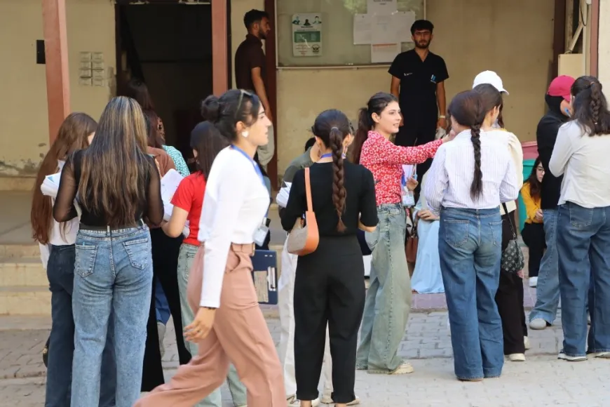 Hezar û 220 xwendekarên Zanîngeha Kobanê dest bi ezmûnên xwe kirin