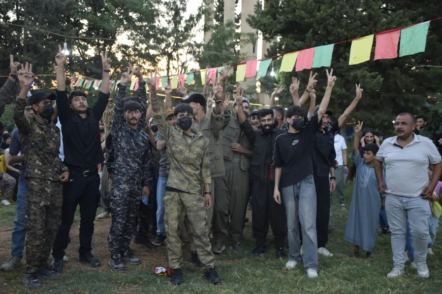 Şêniyên Dirbêsiyê 14 saliya şoreşê pîroz kir