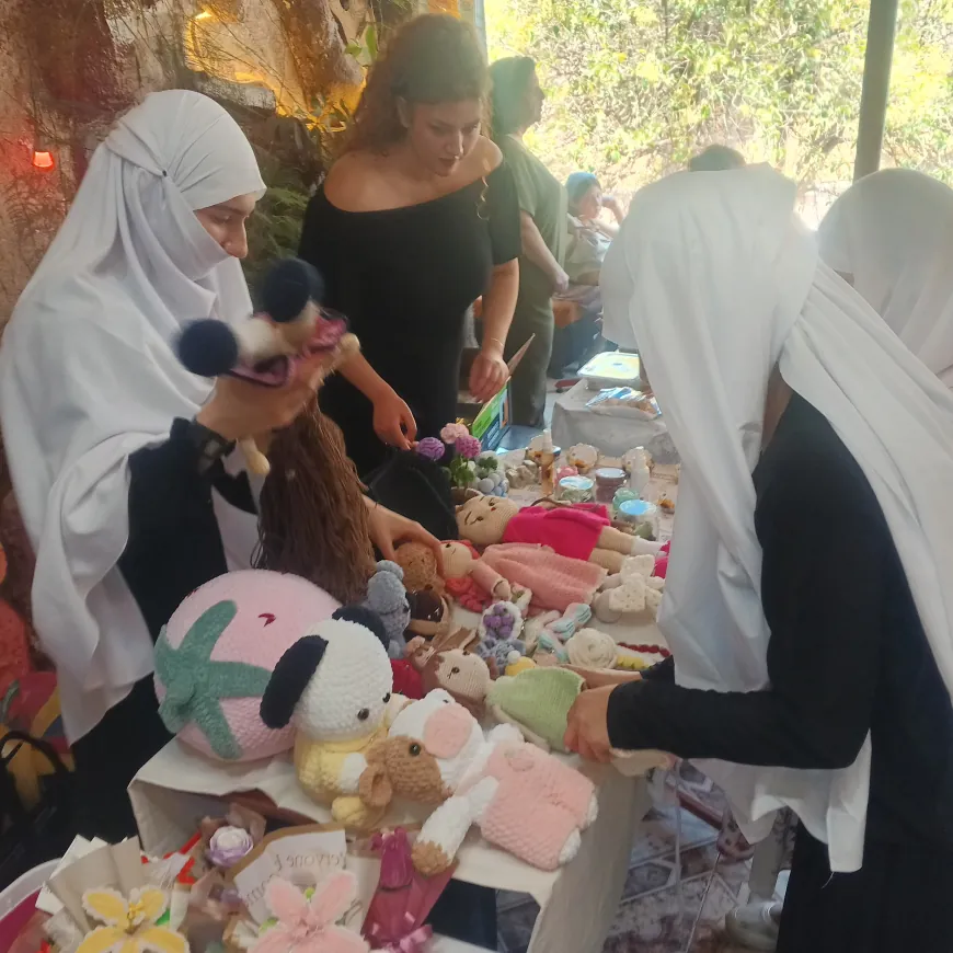  Li Siwêdayê jinan destkariyên xwe pêşan dan