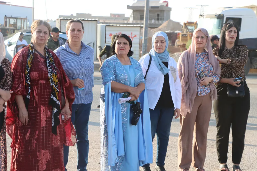 Rêveberên Qamişlo, Dêrik û Çilaxayê bi girseyî hatin pêşwazîkirin