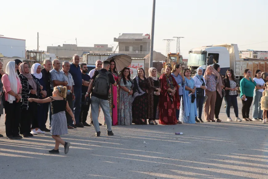 Rêveberên Qamişlo, Dêrik û Çilaxayê bi girseyî hatin pêşwazîkirin