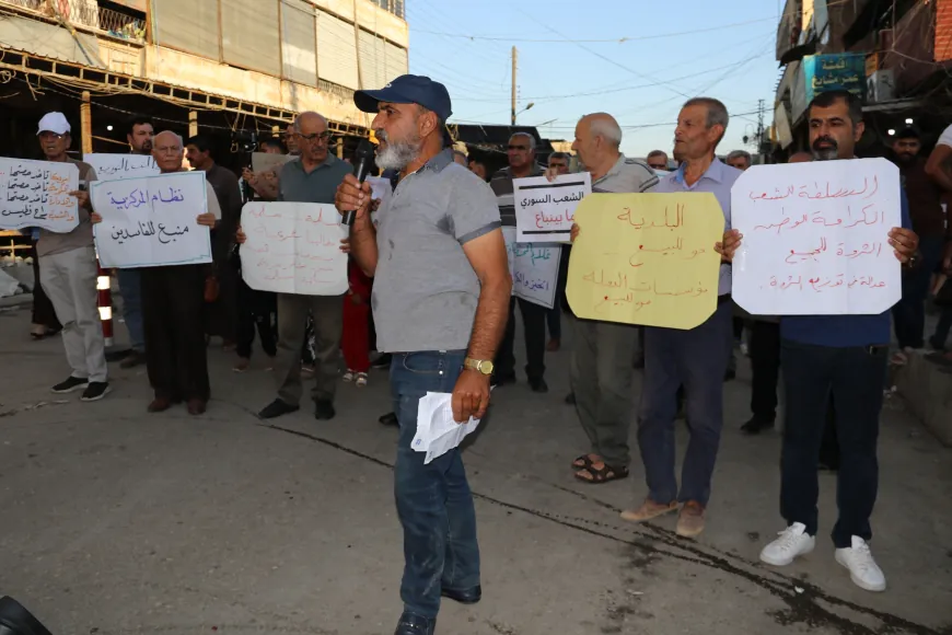Şêniyên Qamişlo ji bo baştirkirina şert û mercên jiyanê xwepêşandan kirin