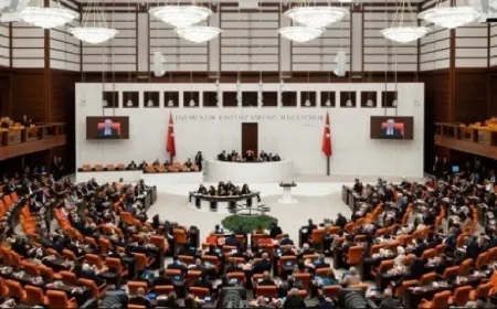 Li Enqereyê xebatên pêşnûma qanûnî lez bûn