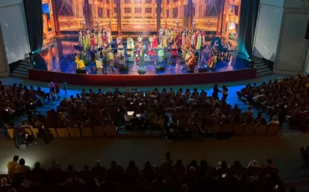 Hunermendên jin yên her çar parçeyan bi hev ra konser dan