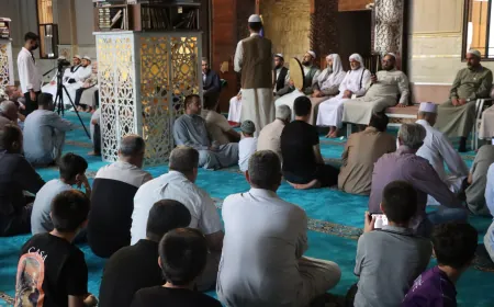 Bi boneya rojbûna Pêxmeberê Îslamê şahiyek olî li dar xist