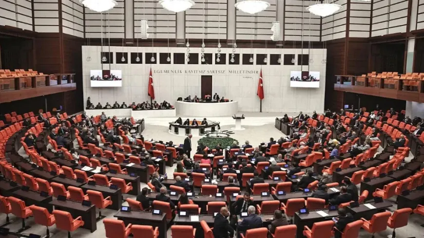 Pêşnûmeya ‘‘Qanûna çarçoveyî‘‘ wê sibê pêşkêşî meclisê bê kirin