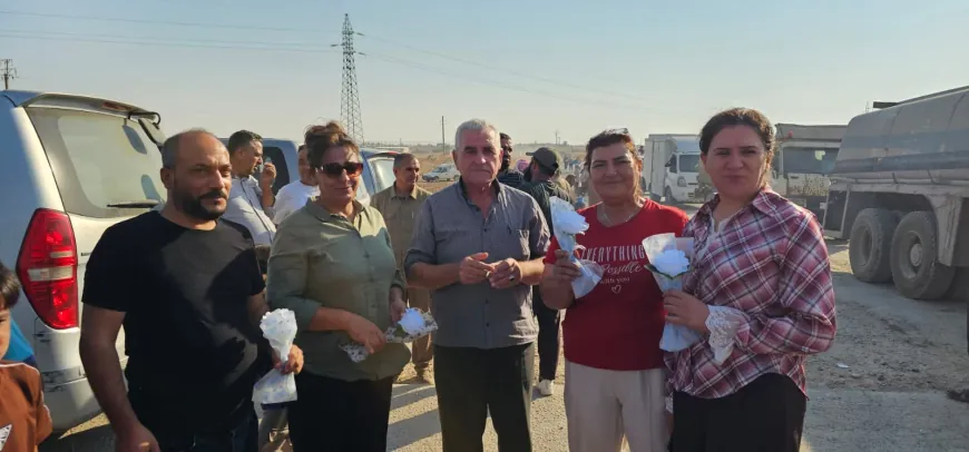 Karwanê yekemîn ê koçberên Serêkaniyê amadekariya vegerê dikin