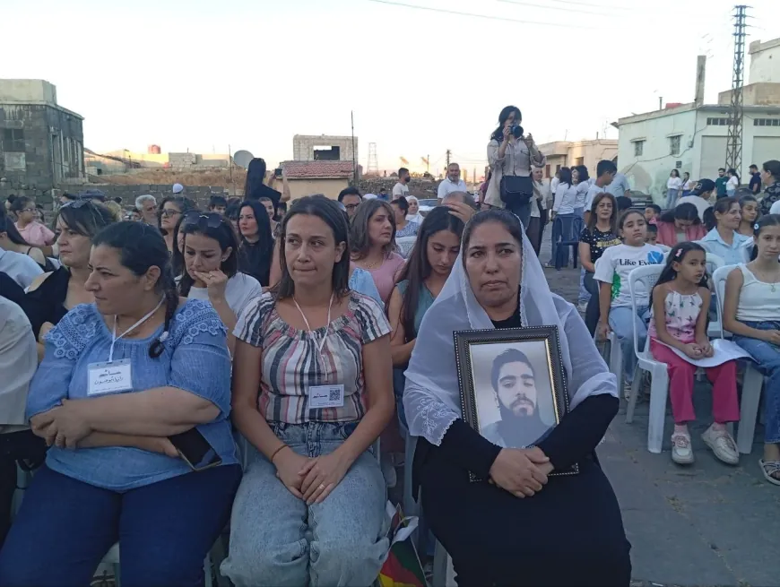 Xelkê Siwêdayê aqûbeta girtî û windayan pirsîn