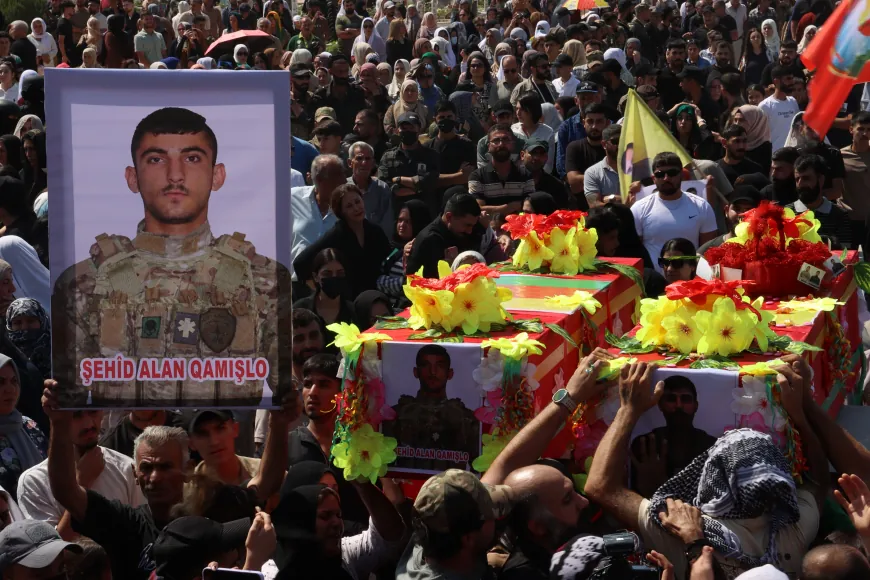 Şehîd Artêş û Alan ji aliyê bi hezaran kesî ve hatin oxirkirin