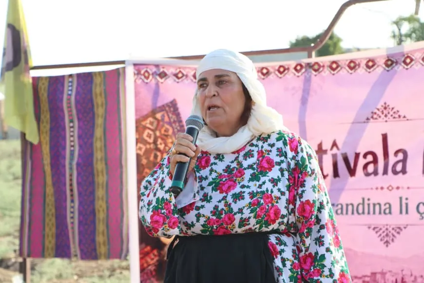 Li Kobanê Festîvala Lêvegerandina Li Çanda Dayîkê hat lidarxistin