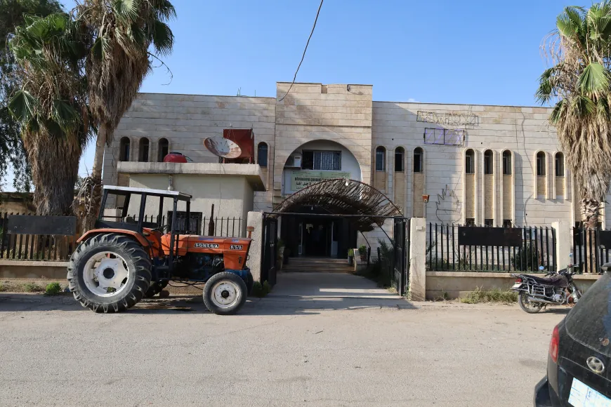 Dayîna pereyên cotkaran dereng dimîne û demsala çandiniyê di xeteriyê de ye