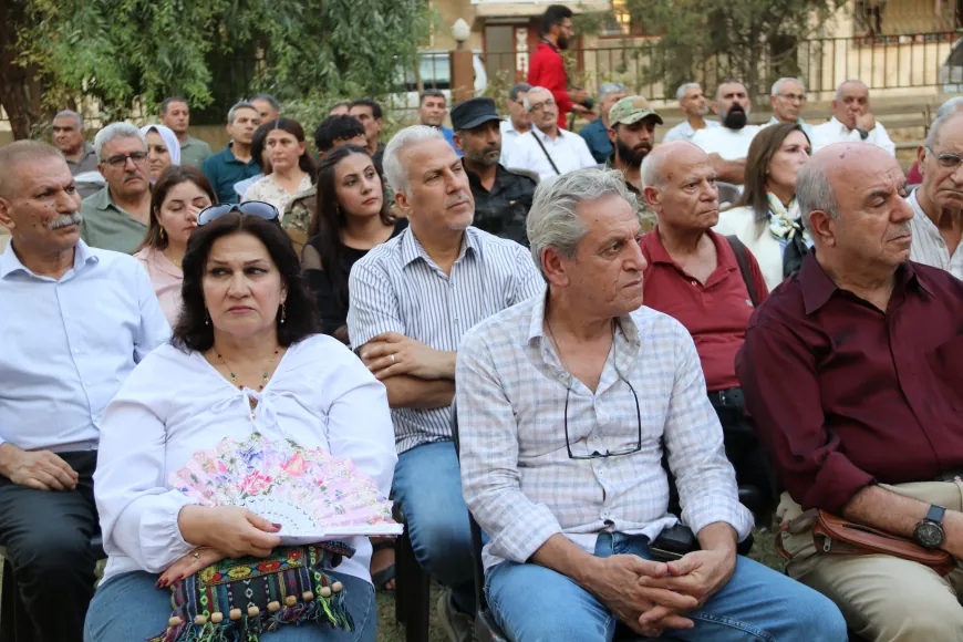 Yekitiya Rewşenbîrên Cizîrê hevserokên berê xelat kirin