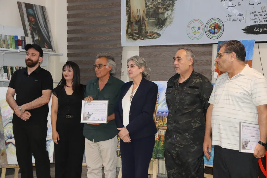 15 şêwekarên komxebata hunerî hatin xelatkirin