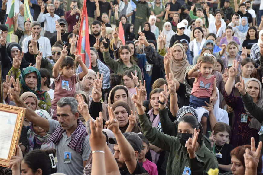 Şehîd Zîlan û Sosin bi merasîmekê hatin oxirkirin