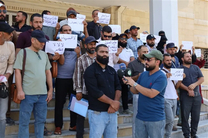 Mamosteyên ku ji kar hatine derxistin li Hesekê çalakî li dar xistin