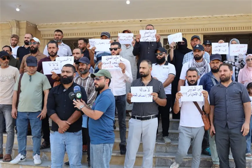 Mamosteyên ku ji kar hatine derxistin li Hesekê çalakî li dar xistin
