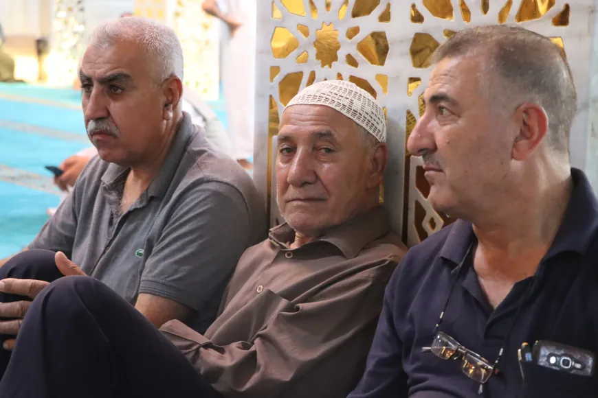 Bi boneya rojbûna Pêxmeberê Îslamê şahiyek olî li dar xist